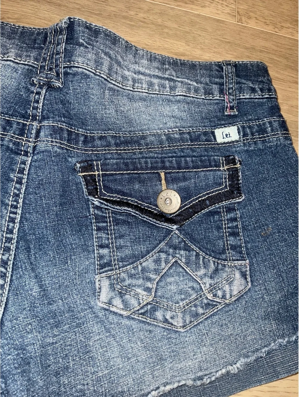 L.e.i. Ashley Lowrise Denim Shorts Junior Size 9